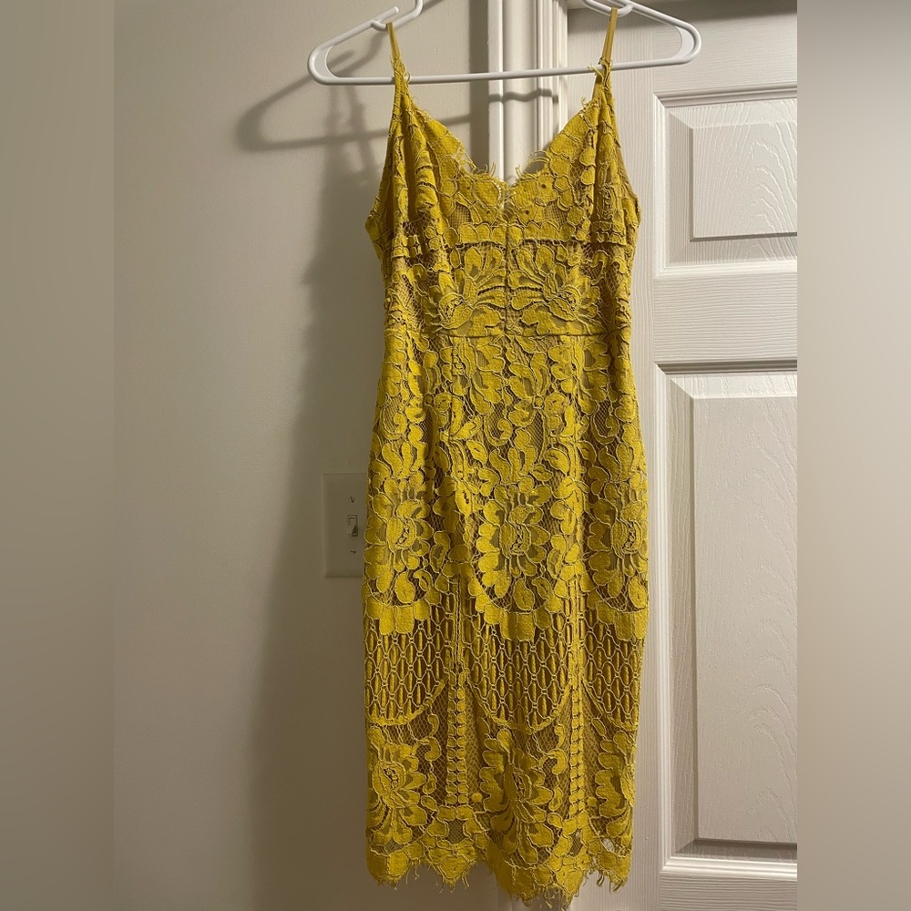 Beautiful yellow Envy dress size small
